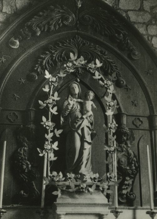 statue : Vierge à l’Enfant