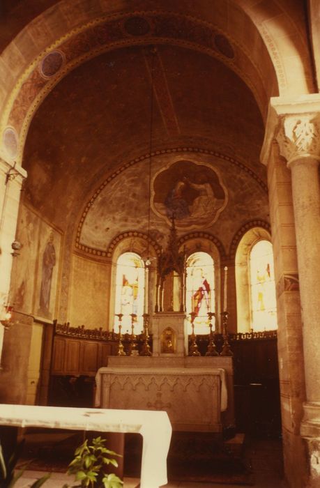 Eglise paroissiale Saint-Cyr : Choeur, vue générale