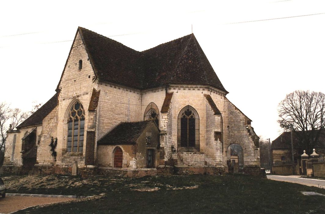 Eglise Saint-Jean-Baptiste : Chevet, vue générale