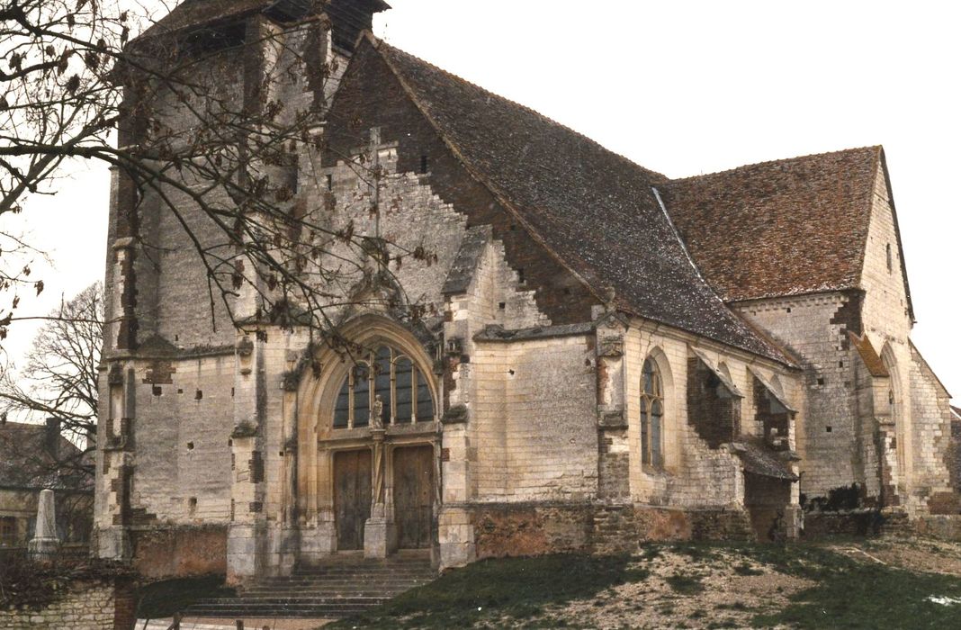 Eglise Saint-Jean-Baptiste : Ensemble sud-ouest, vue partielle