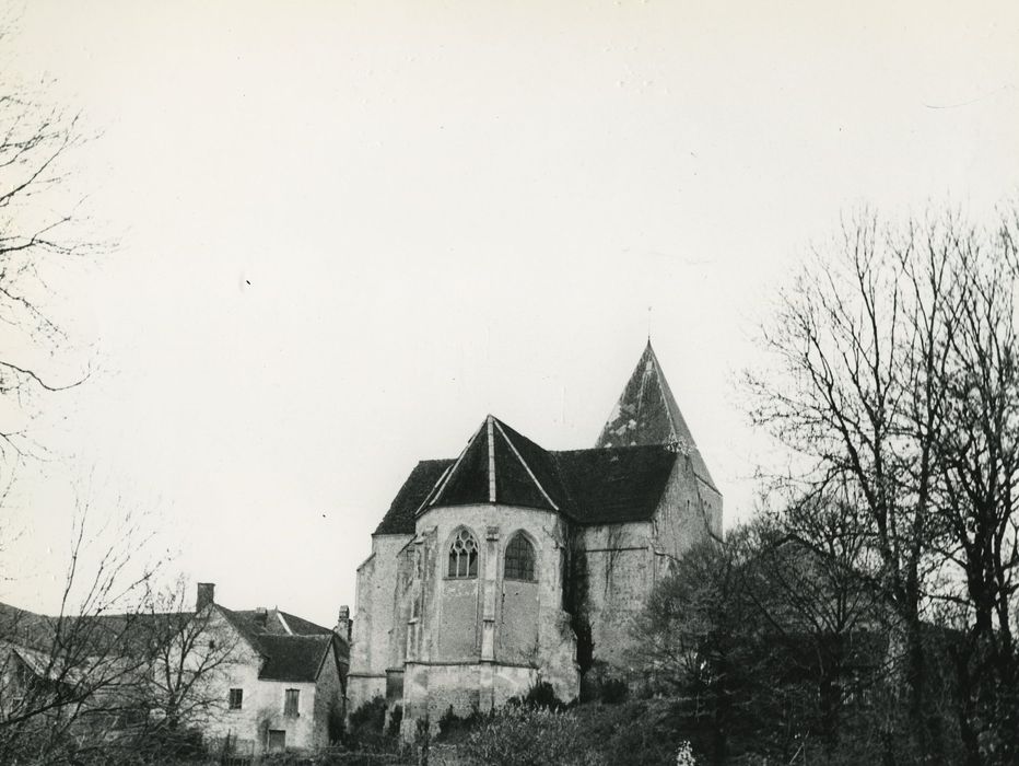 Eglise Saint-Valentin : Chevet, vue générale