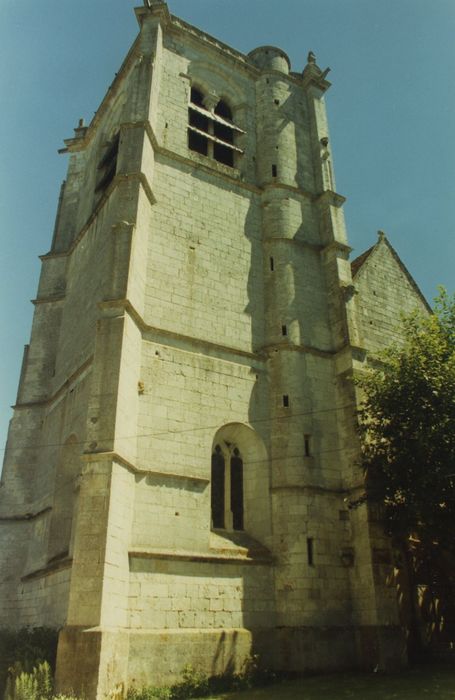 Eglise Saint-Denis : Clocher, élévations ouest et nord, vue générale