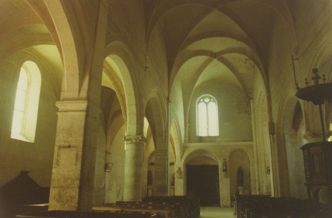 Eglise Saint-Denis : Nef, vue générale