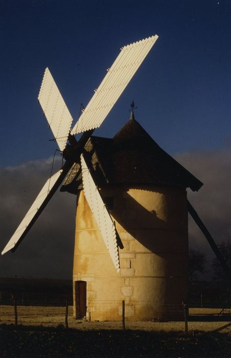 Moulin à vent Dautin, vue générale