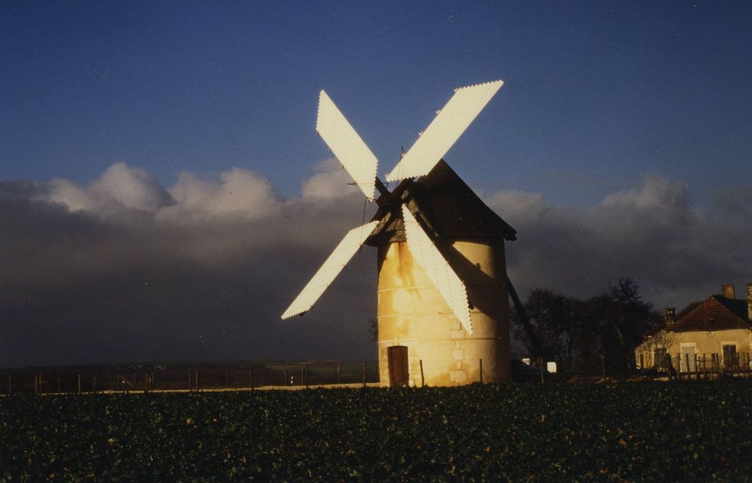 Moulin à vent Dautin, vue générale