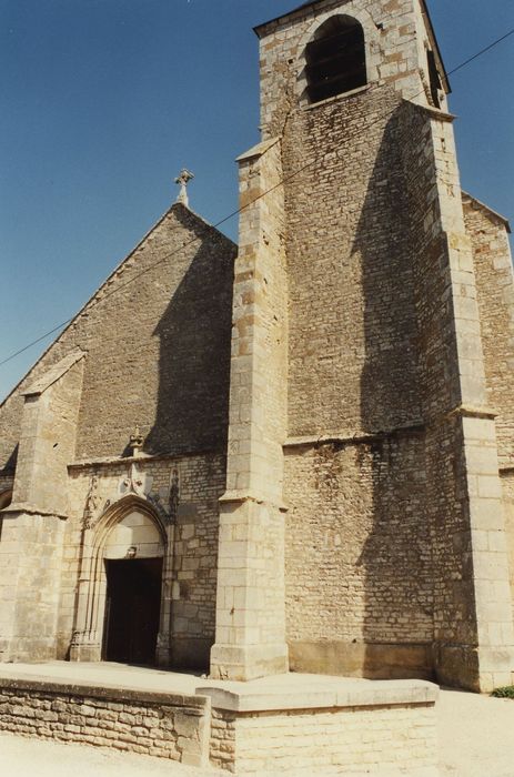 Eglise Saint-Christophe : Façade occidental, vue générale