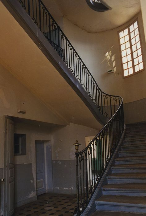 Château de Passy-Véron : Escalier d’honneur, vue générale