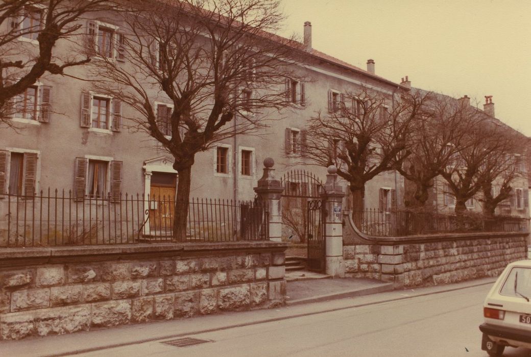 Couvent des Bernardins (ancien) : Façade sud, vue partielle