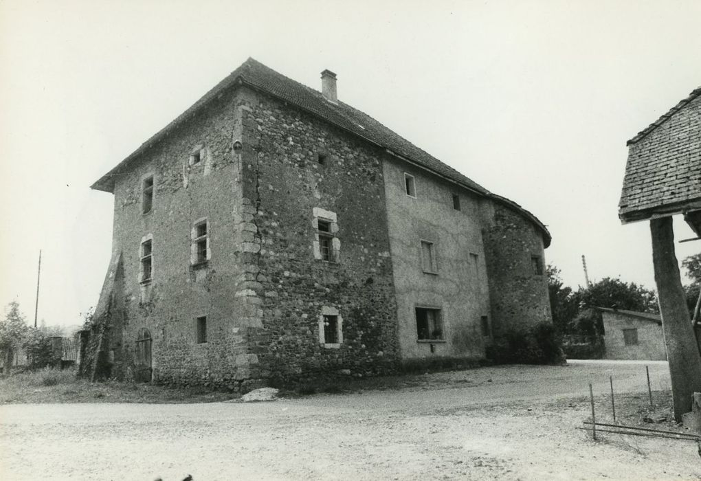 Maison-forte de la Sauffaz : Façades nord et ouest, vue générale