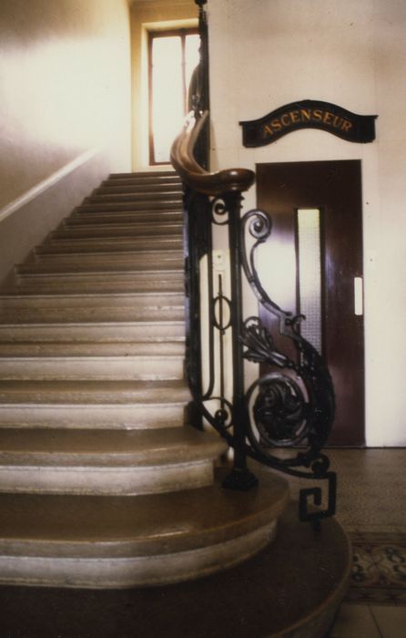 ancien hôtel de voyageurs dit Hôtel du Mont-Joly : Bâtiment nord, hall d’entrée, escalier, vue partielle