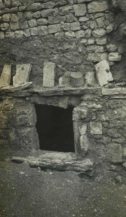 Abbaye : Vue partielle des ruines