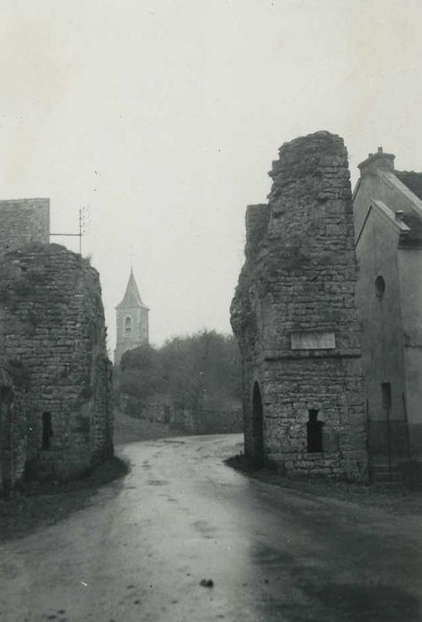 Château (ancien) : Elévation ouest, vue générale