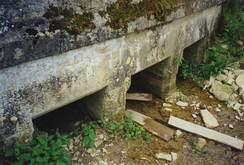 Pont de Pimelles, vue partielle