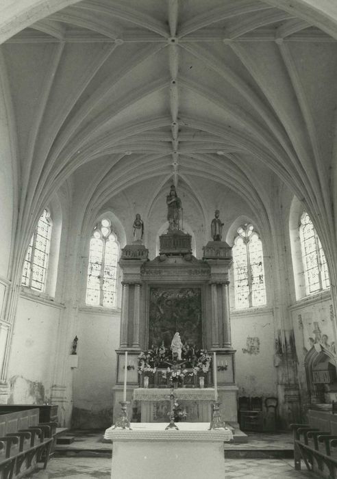 retable du maître-autel : Martyre de saint Prix et de ses compagnons, statues : saint Cot, saint Prix, saint Germain