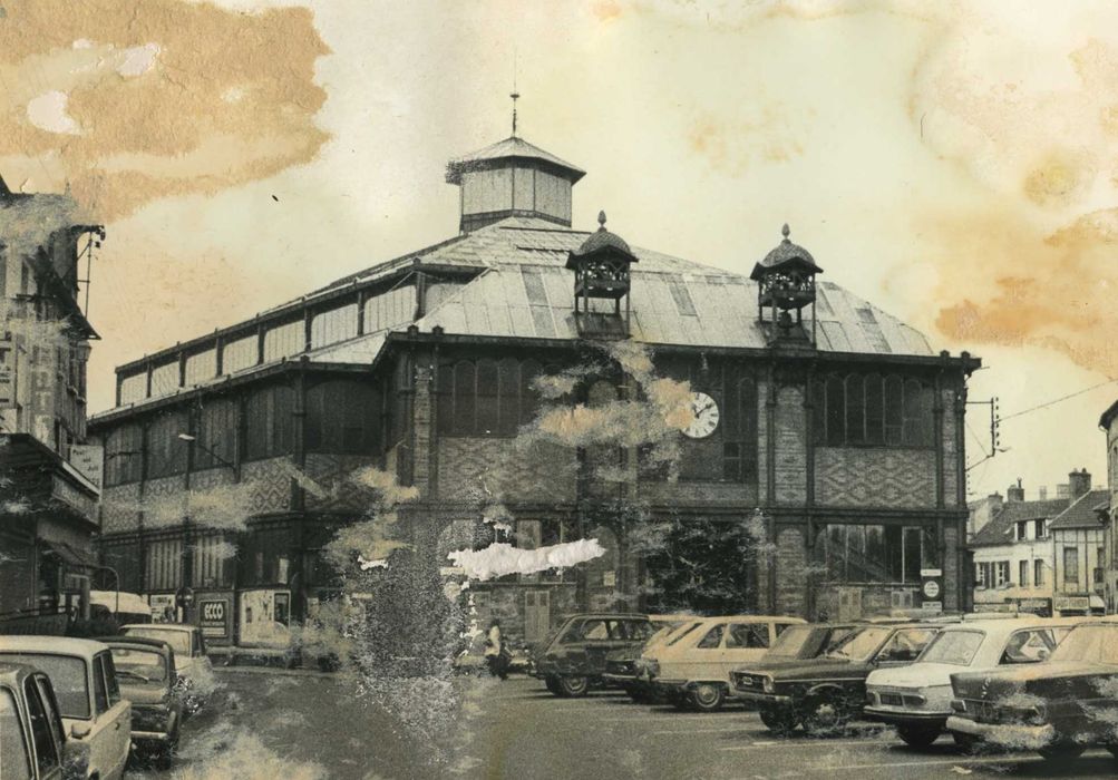 Marché couvert : façades est et sud, vue générale