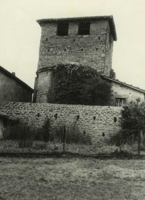 Eglise (ancienne) : chevet, vue générale