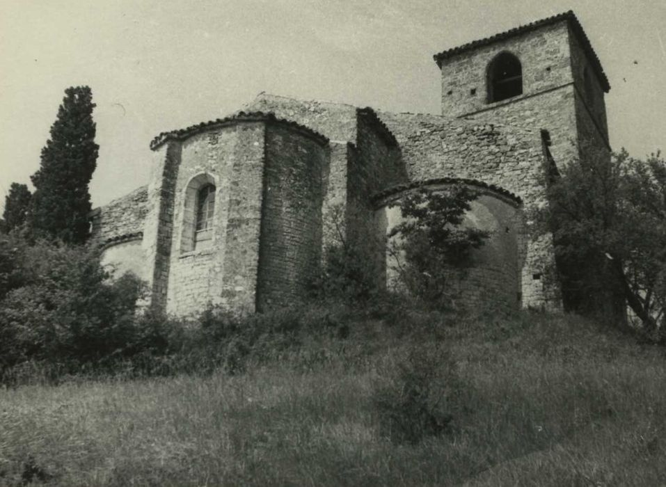 Eglise paroisiale : chevet, vue générale