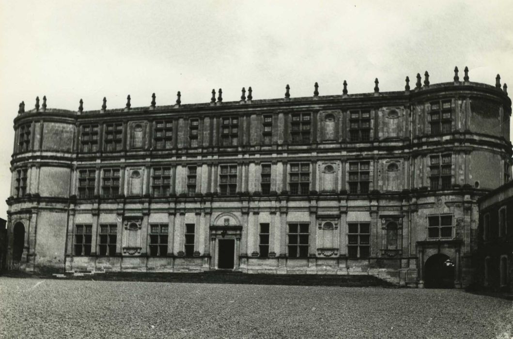 Château : aile François 1er, ensemble sud, vue générale