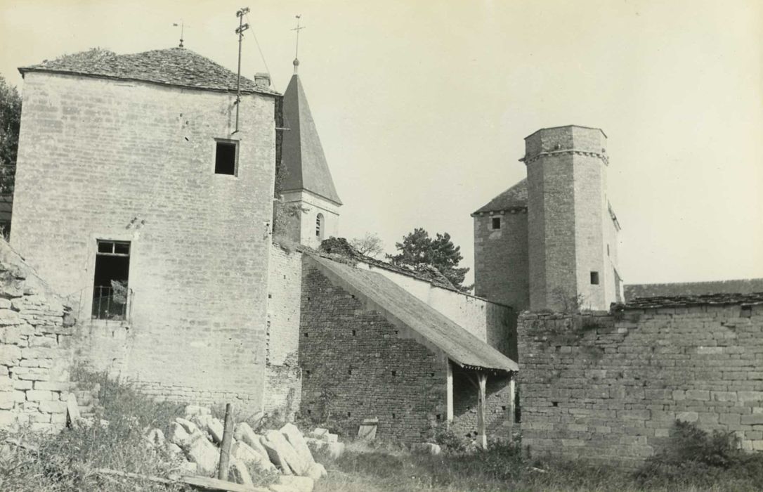 Château : ensemble ouest, vue partielle