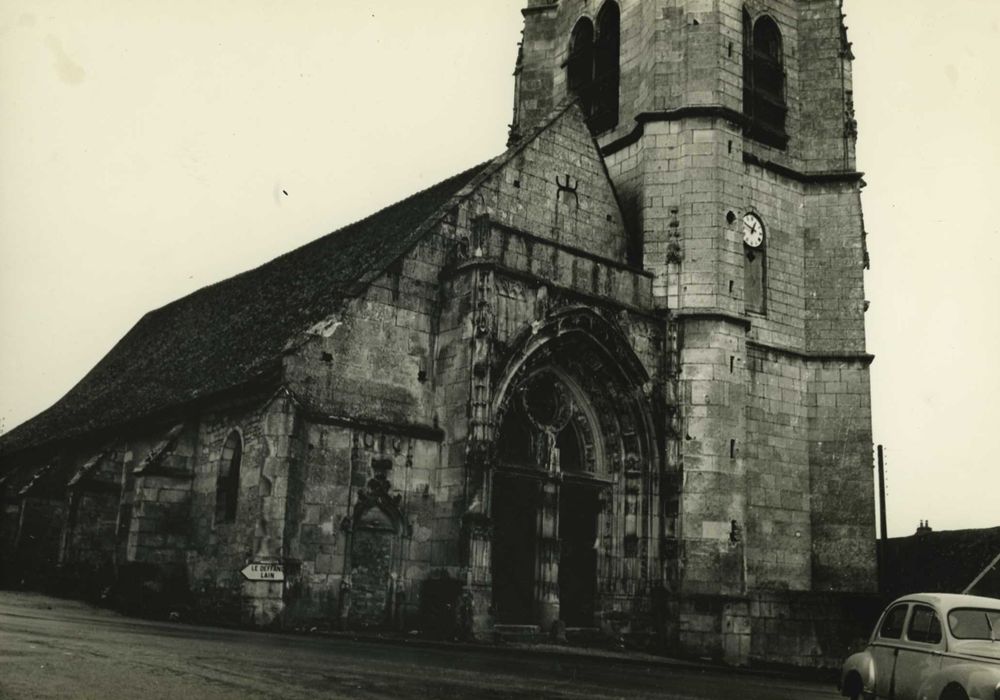 Eglise Saint-Julien : façade occidentale, vue générale