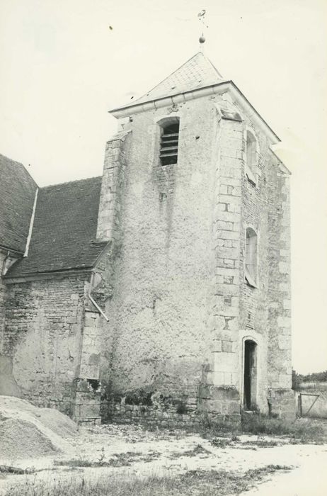 Eglise Saint-Aventin : clocher, élévation nord, vue générale