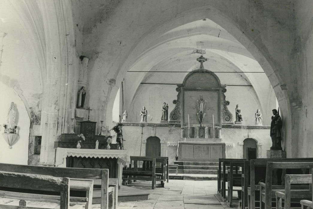 Eglise Saint-Aventin : choeur, vue générale