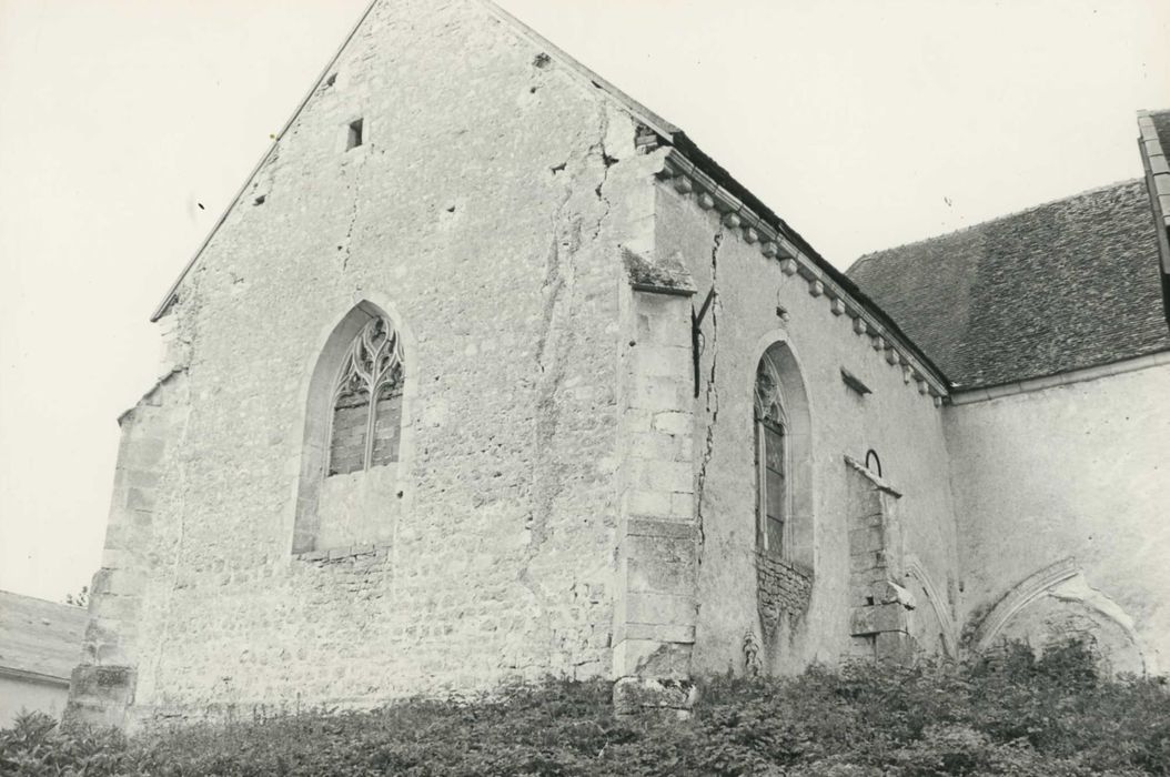 Eglise Saint-Aventin : chevet, vue générale