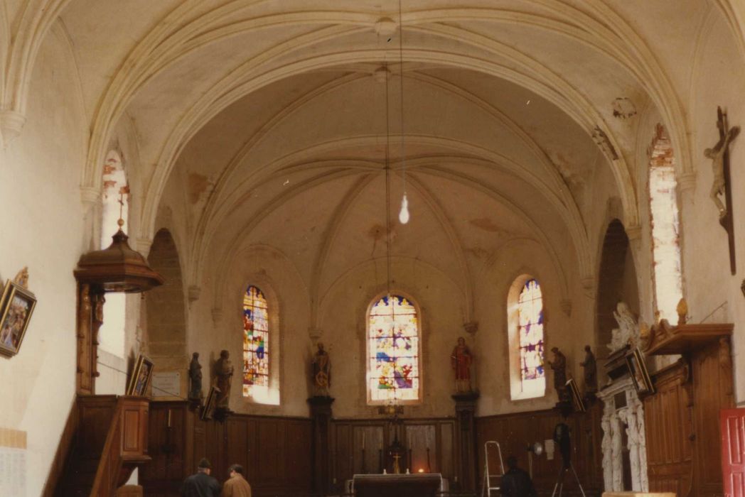 Eglise Saint-Thomas de Cantorbéry : choeur, vue générale