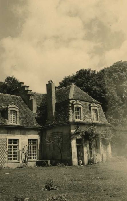 Maison Louis XIII, dite Clos Jordan : pavillon est, façade sud, vue partielle