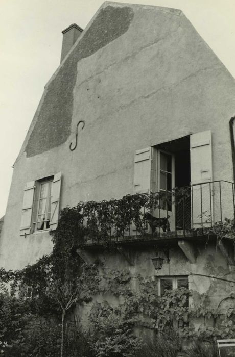 Maison dite Manoir Desfourneaux : aile ouest, pignon sud, vue générale