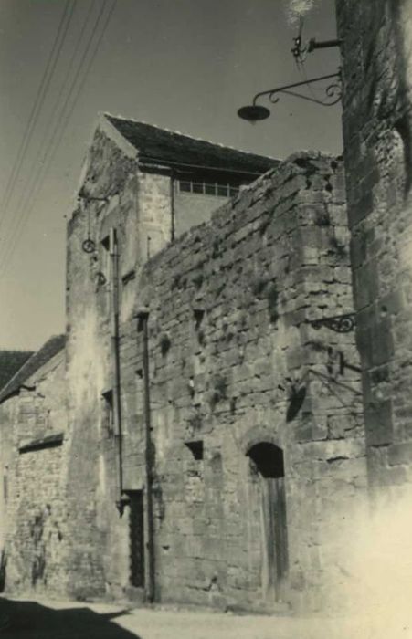 Maison : façade rue de l’Hôpital, vue générale