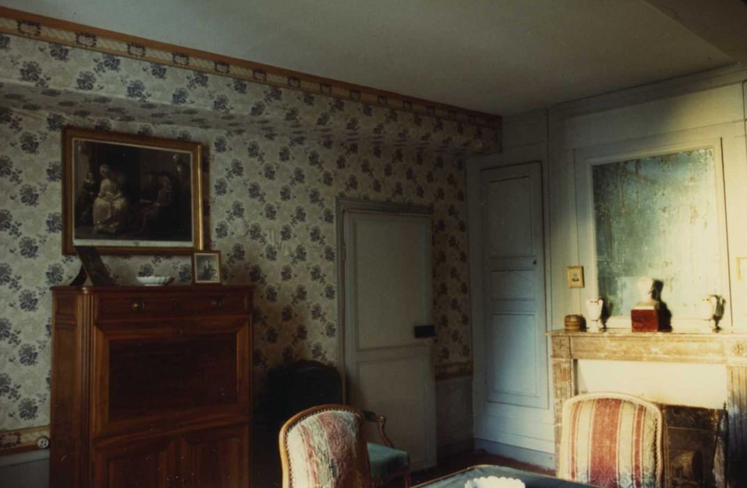 Maison Joseph-Joubert : chambre de Châteaubriand, vue partielle