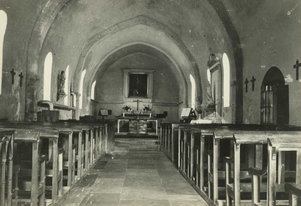 Eglise Saint-André : nef, vue générale