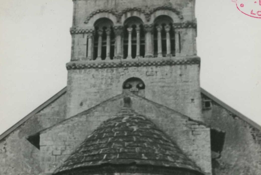 Eglise Saint-Brice : chevet, vue partielle