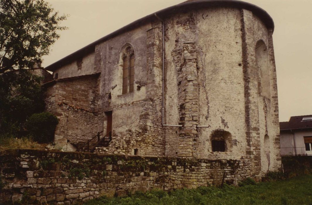 Prieuré : chevet, vue générale