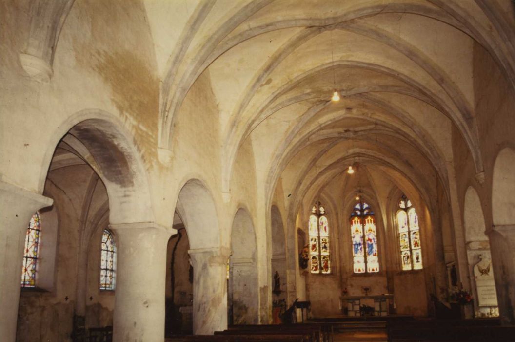 Eglise Saint-Georges : nef, vue générale