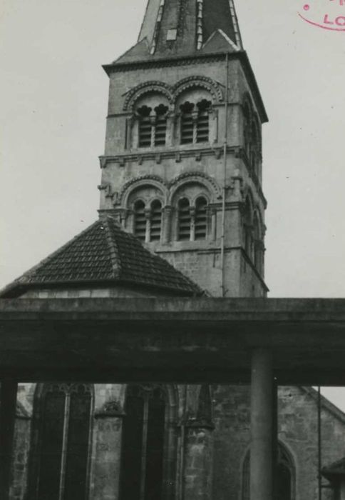 Eglise Notre-Dame : chevet, vue partielle