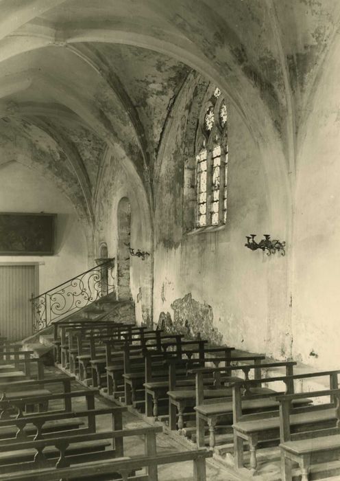 Église Saint-Bénigne : nef, vue partielle - © Ministère de la Culture (France), Médiathèque du patrimoine et de la photographie, tous droits réservés