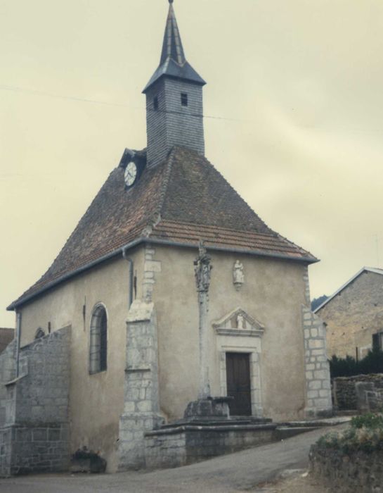 Eglise (ancienne chapelle Saint-Genest) : ensemble nord-est, vue générale