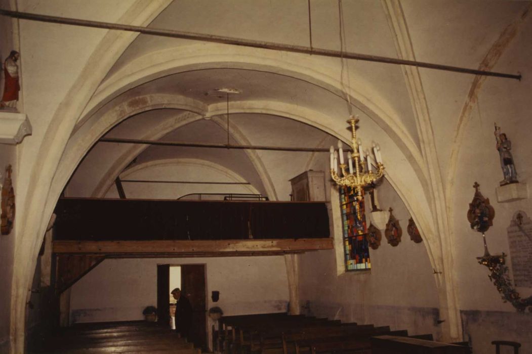 Eglise (ancienne chapelle Saint-Genest) : nef, vue générale