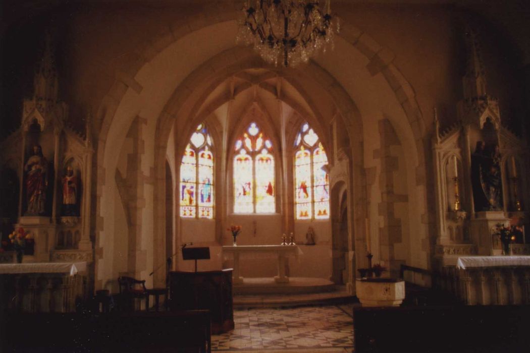 Eglise Saint-Martin : choeur, vue générale