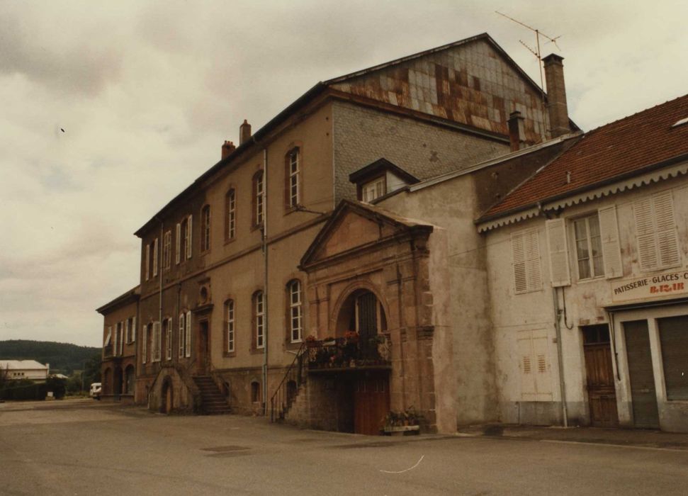 Abbaye (ancienne) : maison abbatiale, ensemble nord, vue générale