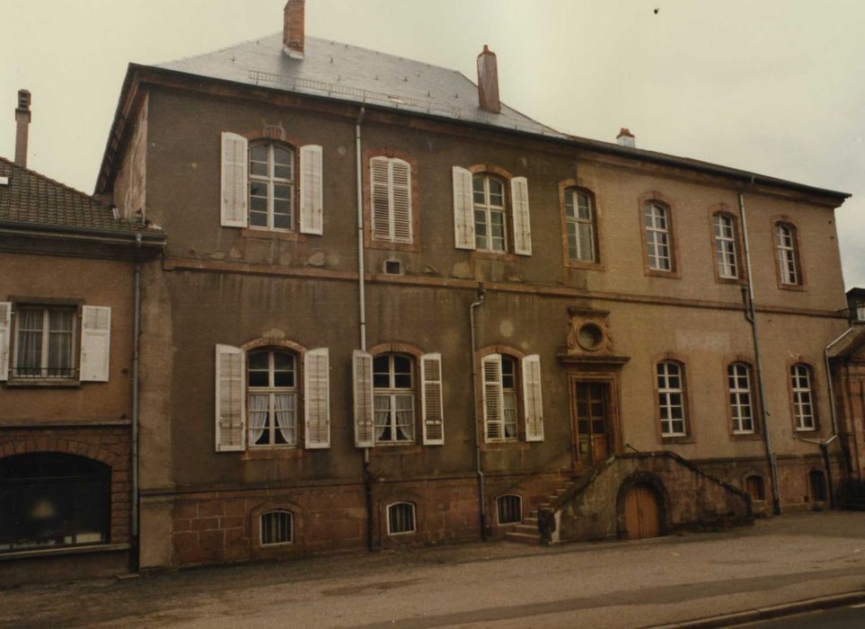 Abbaye (ancienne) : maison abbatiale, façade nord, vue générale