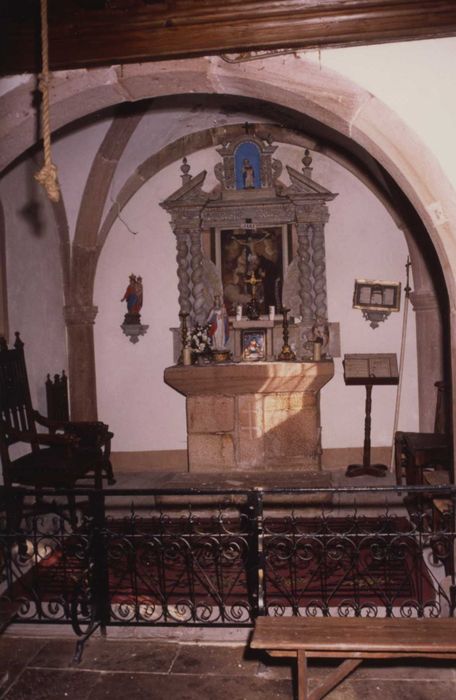 Chapelle Saint-Anne-de-Martimpré : choeur, vue générale