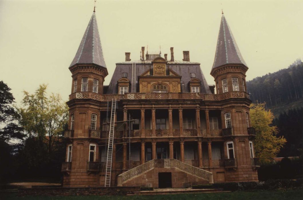 Filature (ancienne) : château, façade ouest, vue générale