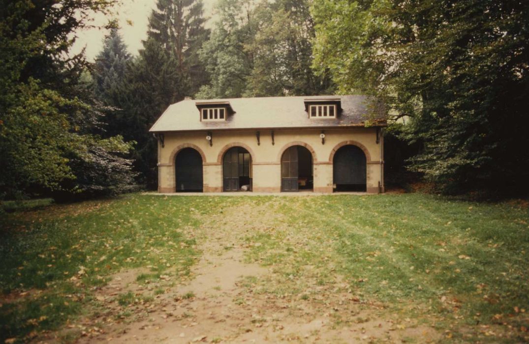 Filature (ancienne) : orangerie du château, façade nord-ouest, vue générale