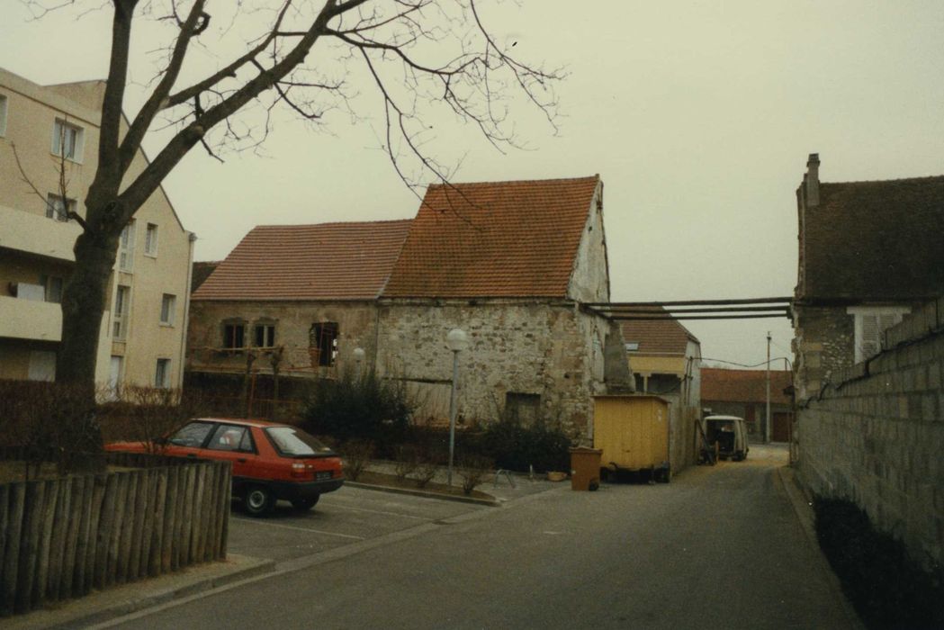 Manoir ou Hôtel-Dieu (ancien) : façade nord, vue générale