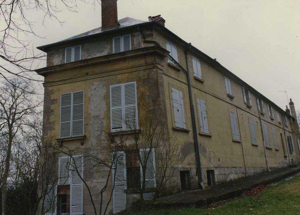 Maison des Bôves : façades nord et est, vue générale