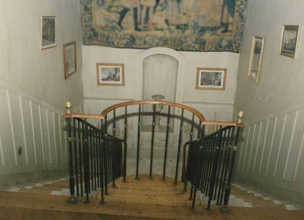 Maison des Bôves : escalier d’honneur, vue partielle