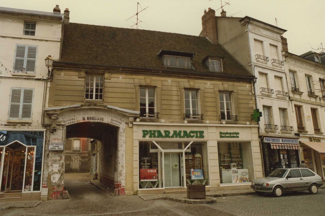 Hôtel de Brière (ancien) : façade sur rue de l’immeuble de rapport, vue générale